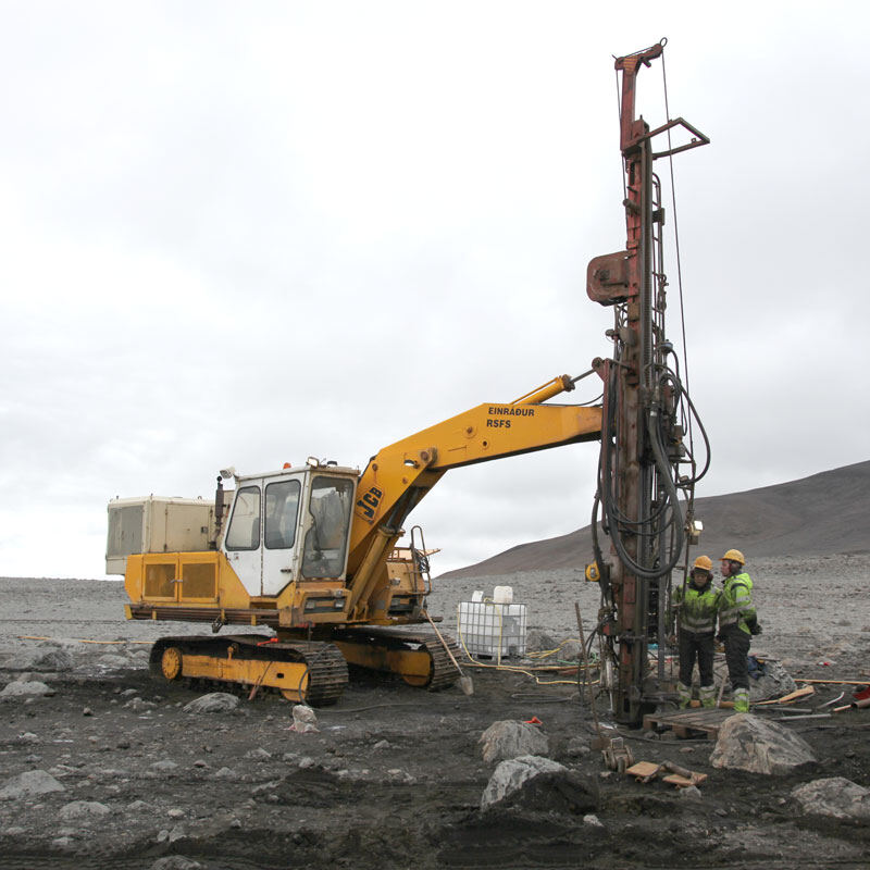 Jarðborinn Einráður að störfum (mynd 2 af 4)